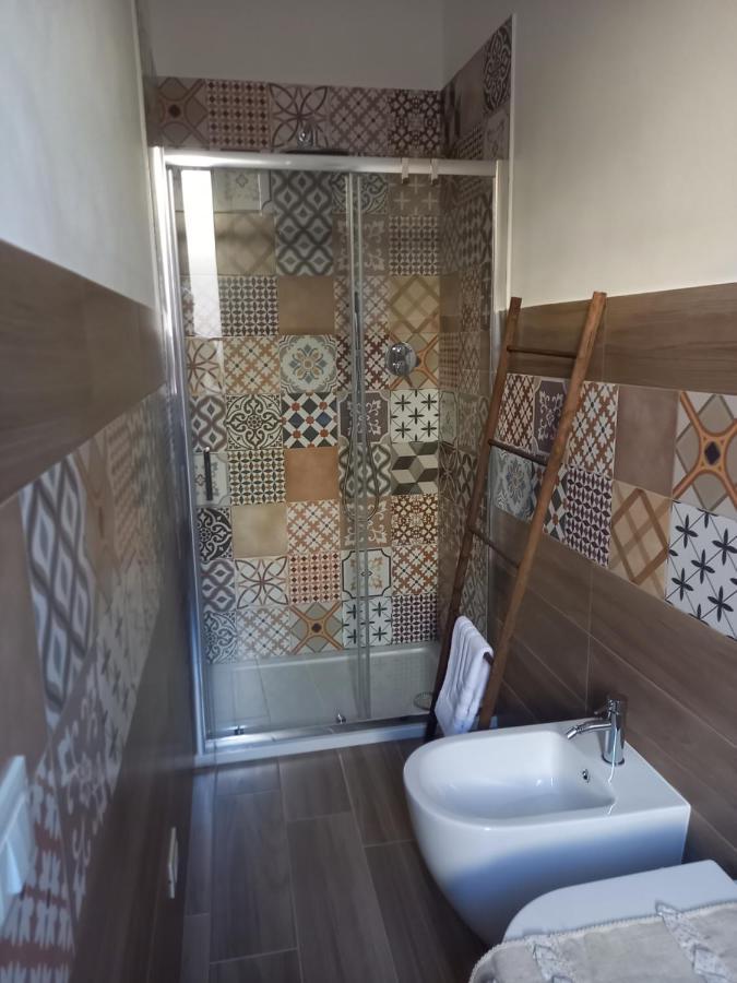 Al Civico 1 Apartments تراباني المظهر الخارجي الصورة