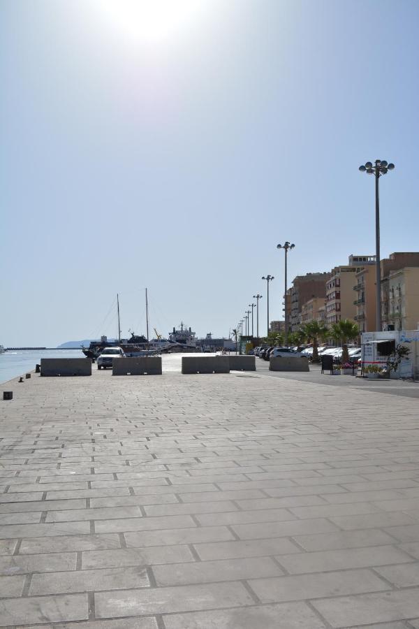 Al Civico 1 Apartments تراباني المظهر الخارجي الصورة